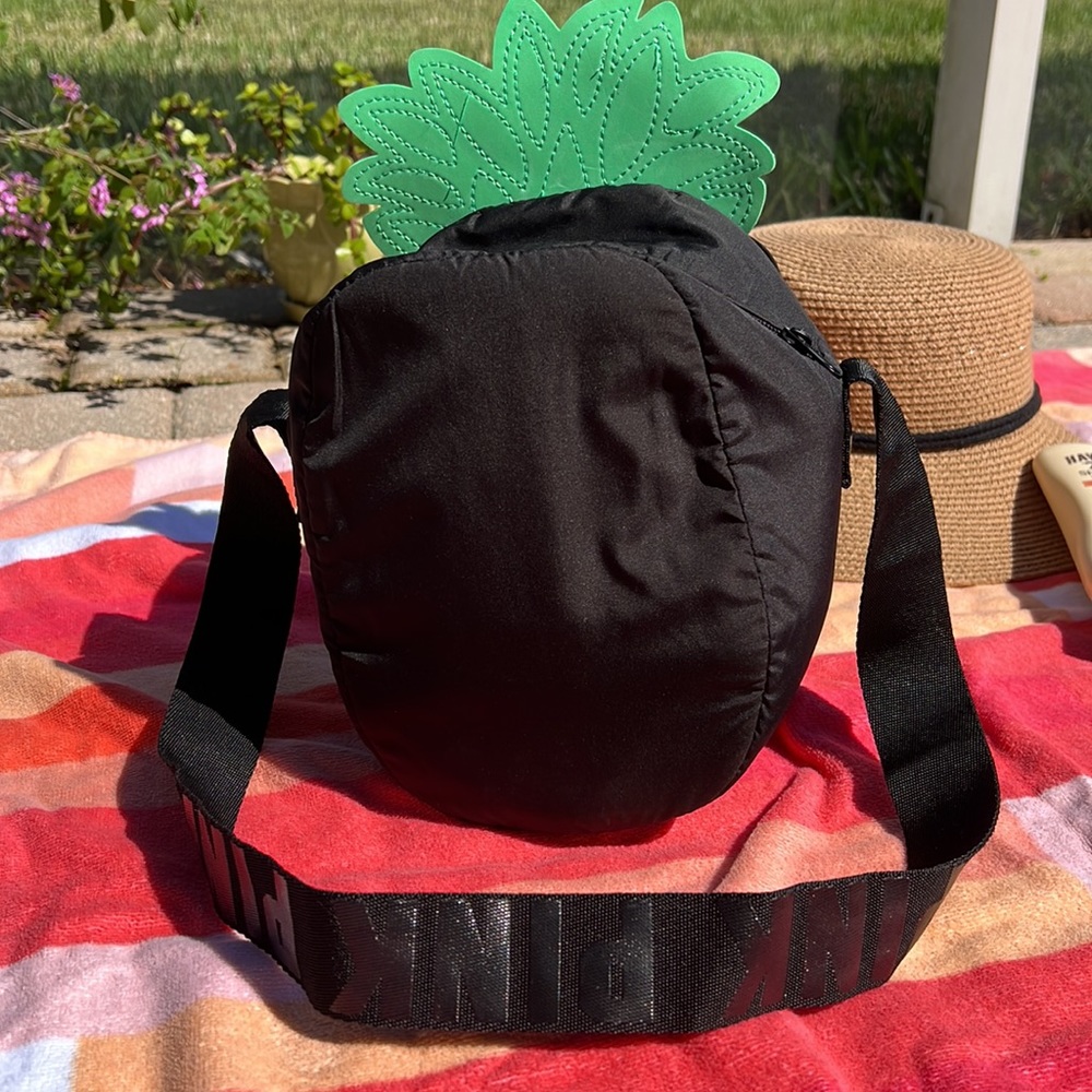 Victoria's Secret PINK Pineapple Cooler Insulated Lunch Shoulder Bag - Picture 2 of 9